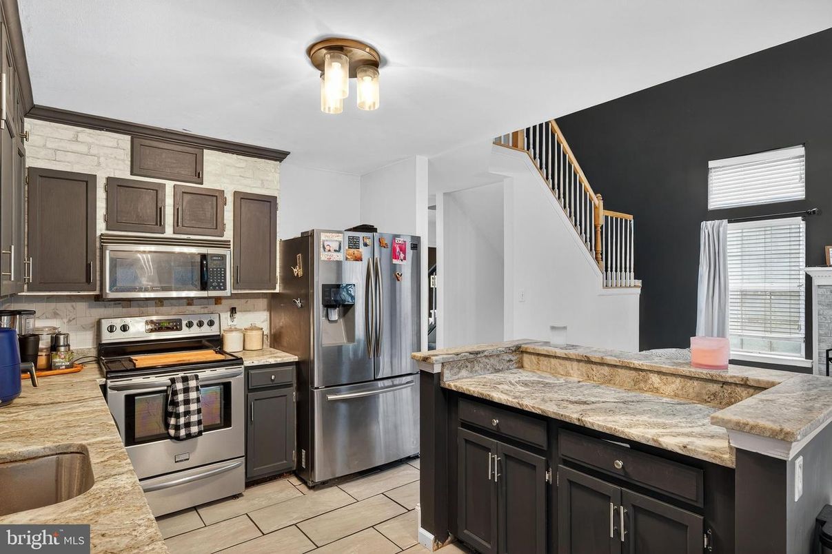 Interior, Kitchen, Stainless Steel Appliances
