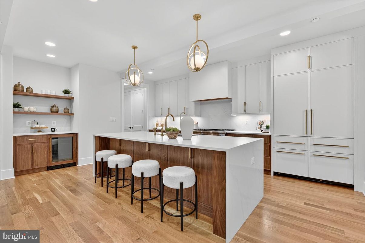 Interior, Kitchen, Pendant Lights, Recessed Lighting, Wood Texture Flooring