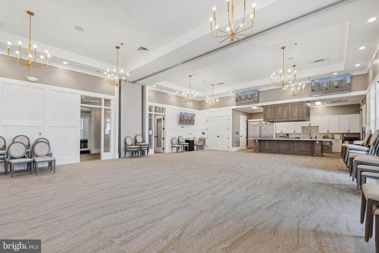 Chandelier, Interior, Kitchen, Pendant Lights, Recessed Lighting, Stainless Steel Appliances