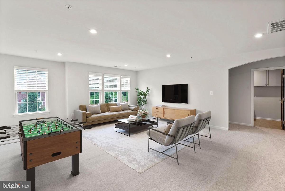 Game Room, Interior, Living room, Recessed Lighting