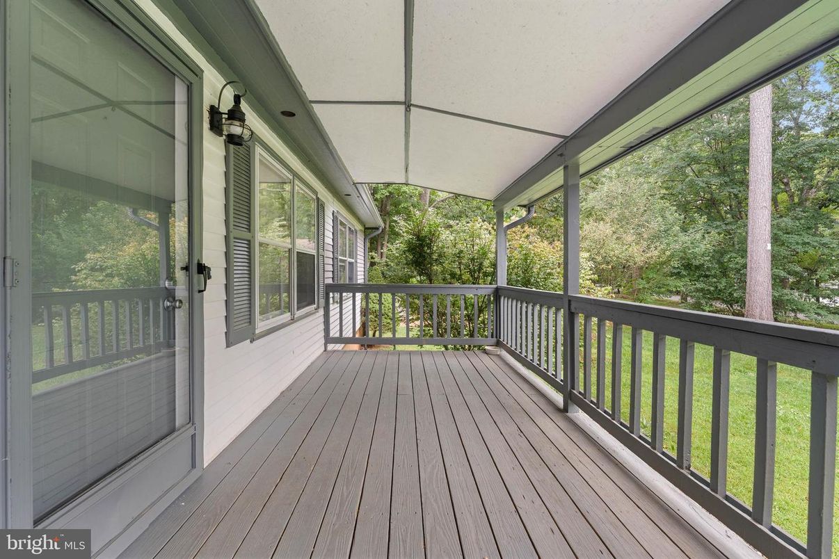 Exterior, Wood Texture Flooring