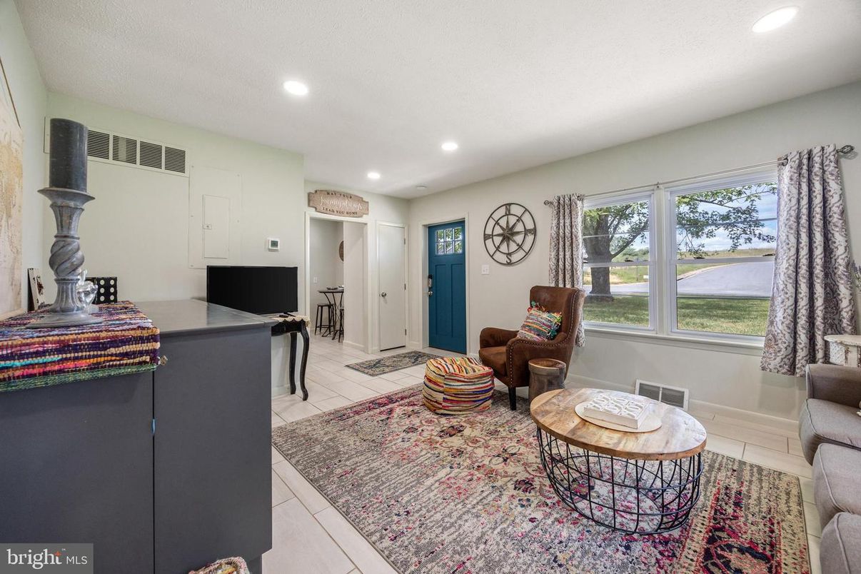 Interior, Living room, Recessed Lighting