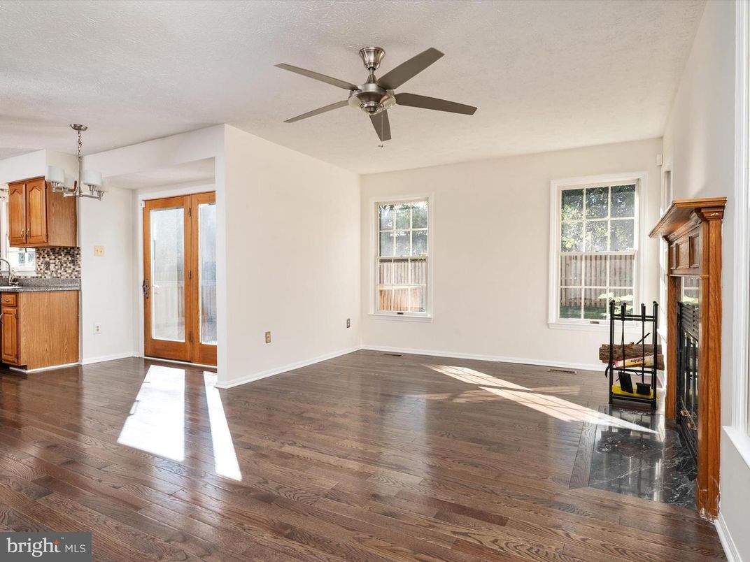 Empty room, Interior, Kitchen, Wood Texture Flooring