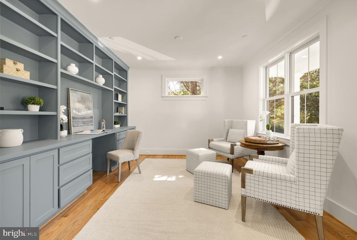 Home Office, Interior, Recessed Lighting, Wood Texture Flooring