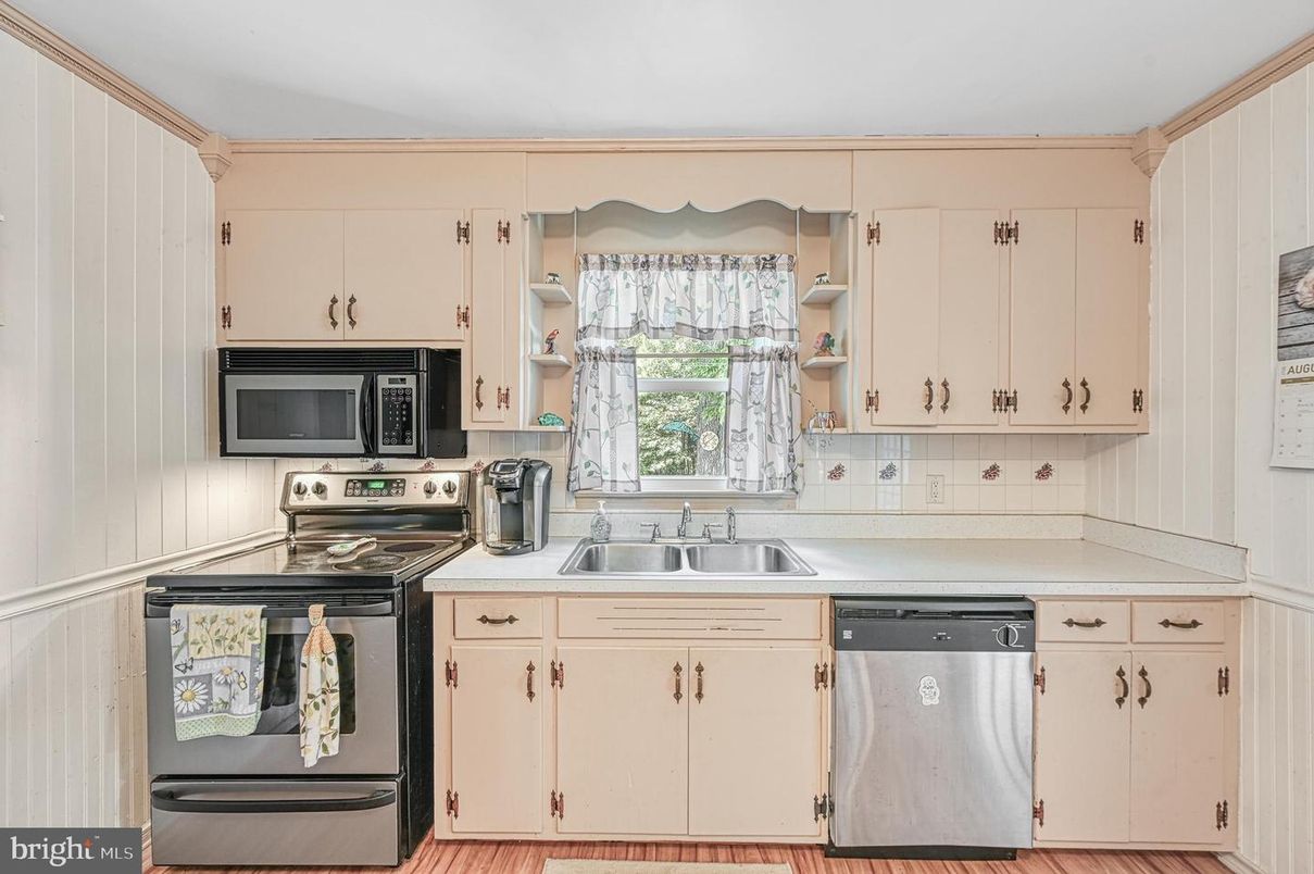 Interior, Kitchen, Wood Texture Flooring