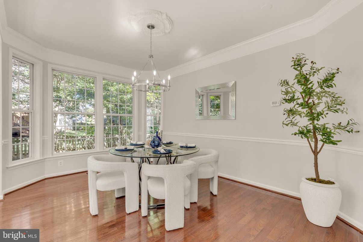 Chandelier, Dining room, Interior, Pendant Lights, Wood Texture Flooring
