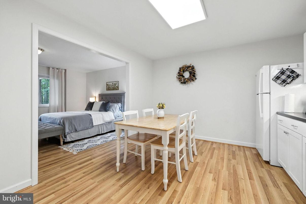 Bedroom, Dining room, Interior, Wood Texture Flooring