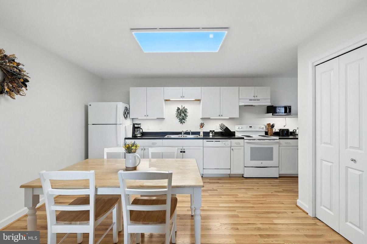 Interior, Kitchen, Wood Texture Flooring