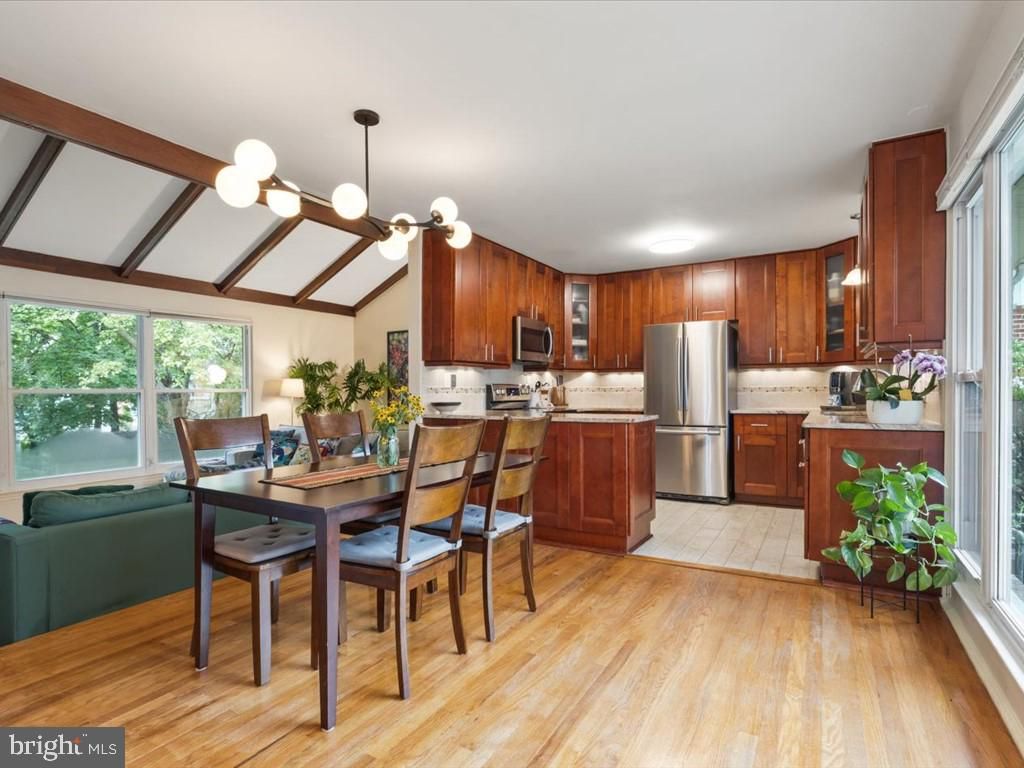 Dining room, Interior, Kitchen, Pendant Lights, Stainless Steel Appliances, Wood Texture Flooring