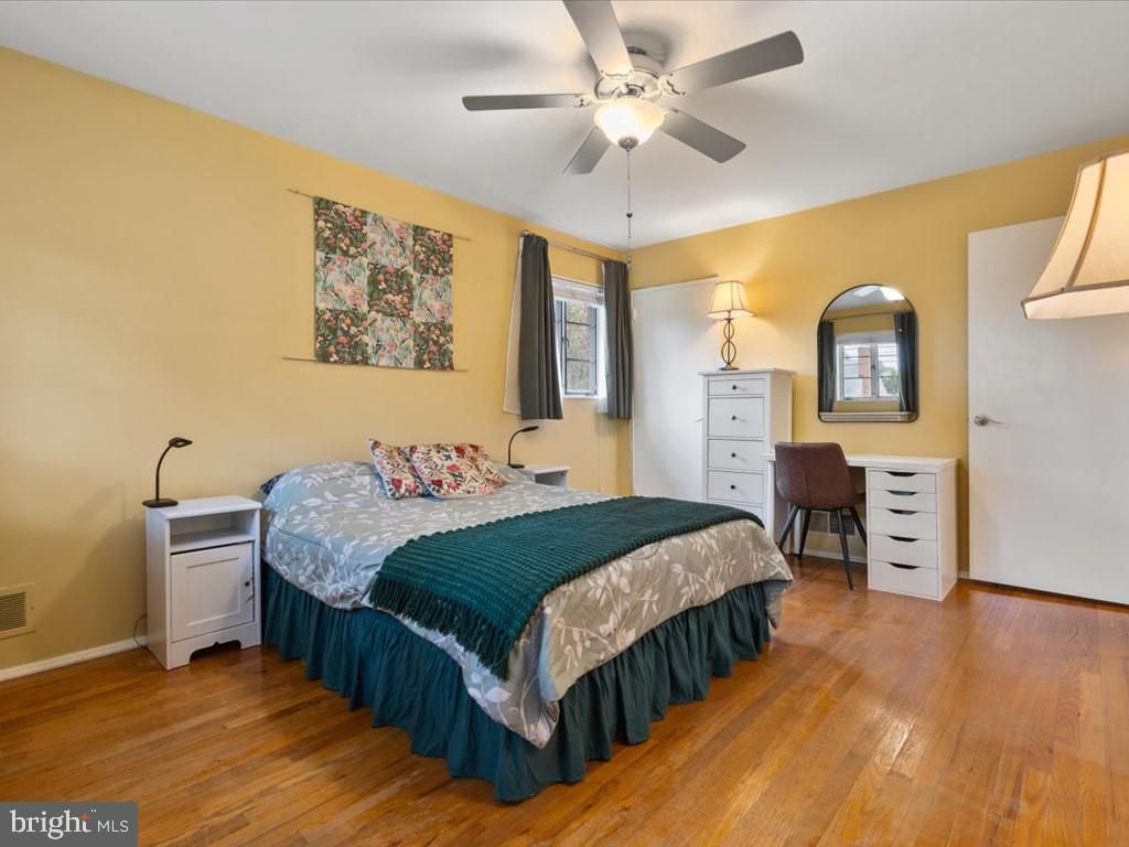 Bedroom, Home Office, Interior, Wood Texture Flooring