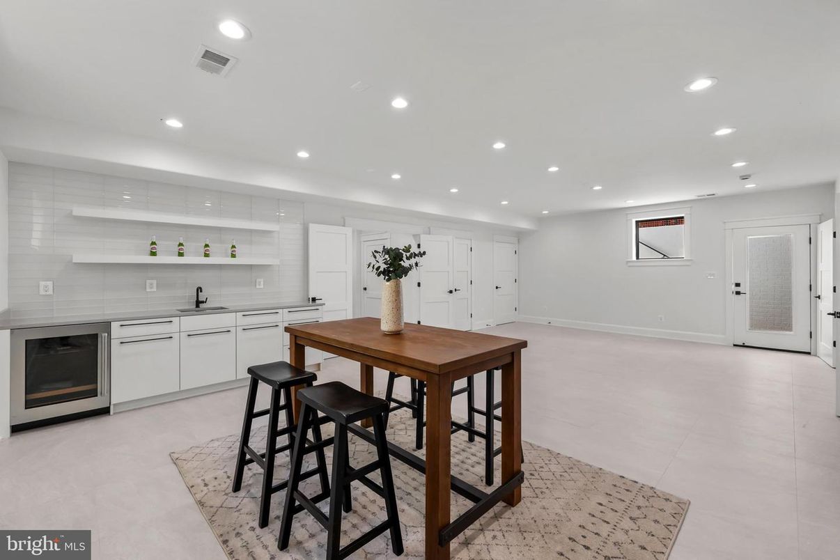 Interior, Kitchen, Recessed Lighting
