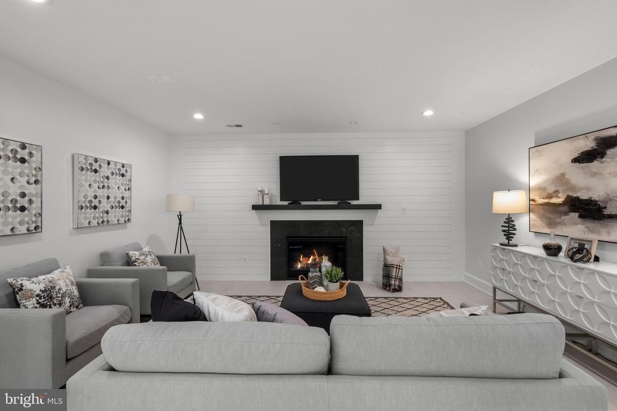 Fireplace, Interior, Living room, Recessed Lighting