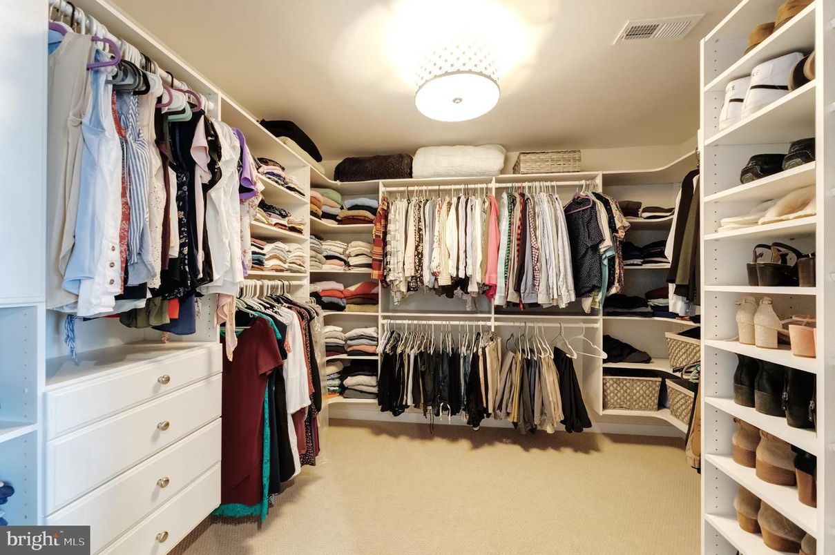 Interior, Walk-in Closets