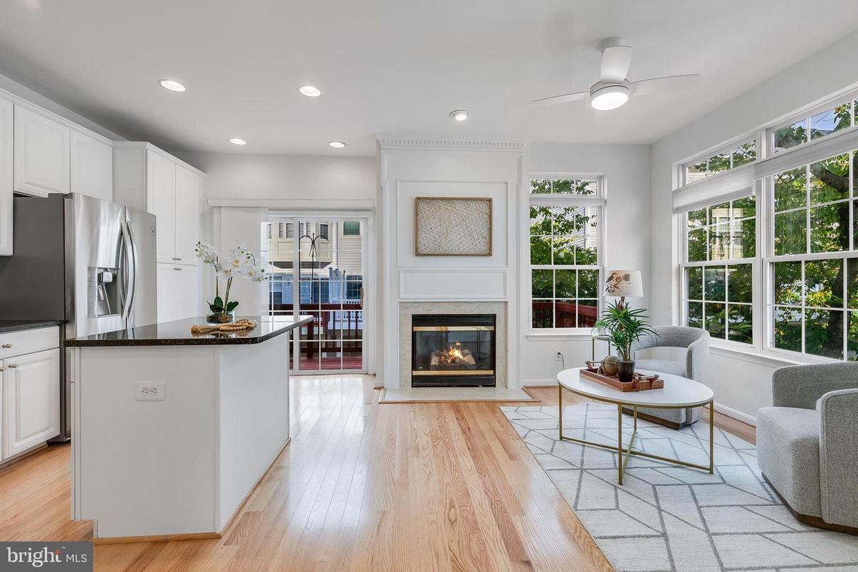 Fireplace, Interior, Kitchen, Recessed Lighting, Wood Texture Flooring