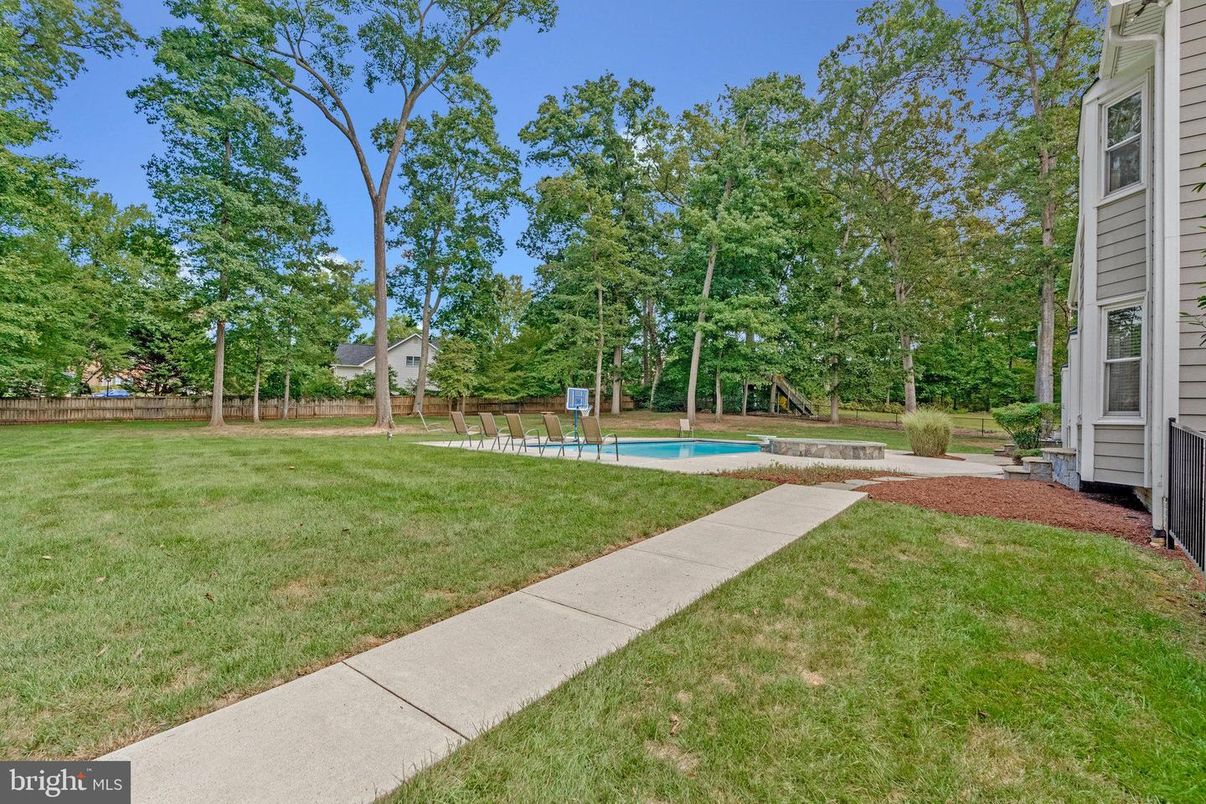 Backyard, Exterior, Pool