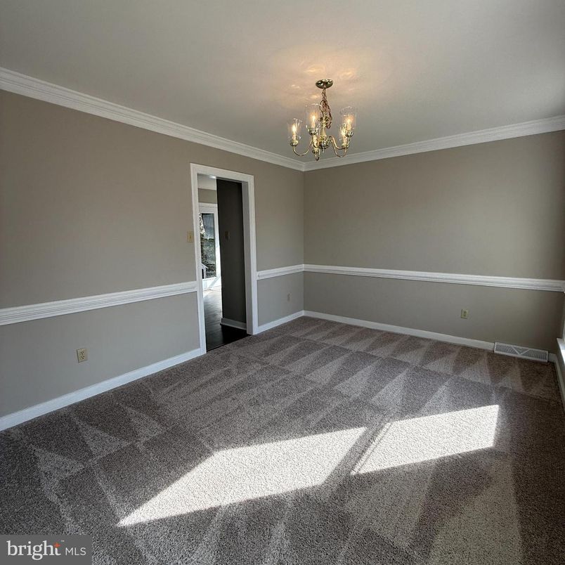 Chandelier, Empty room, Interior