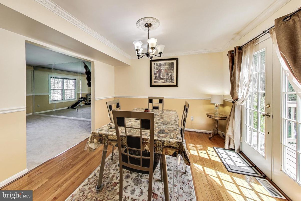 Chandelier, Dining room, Interior, Wood Texture Flooring