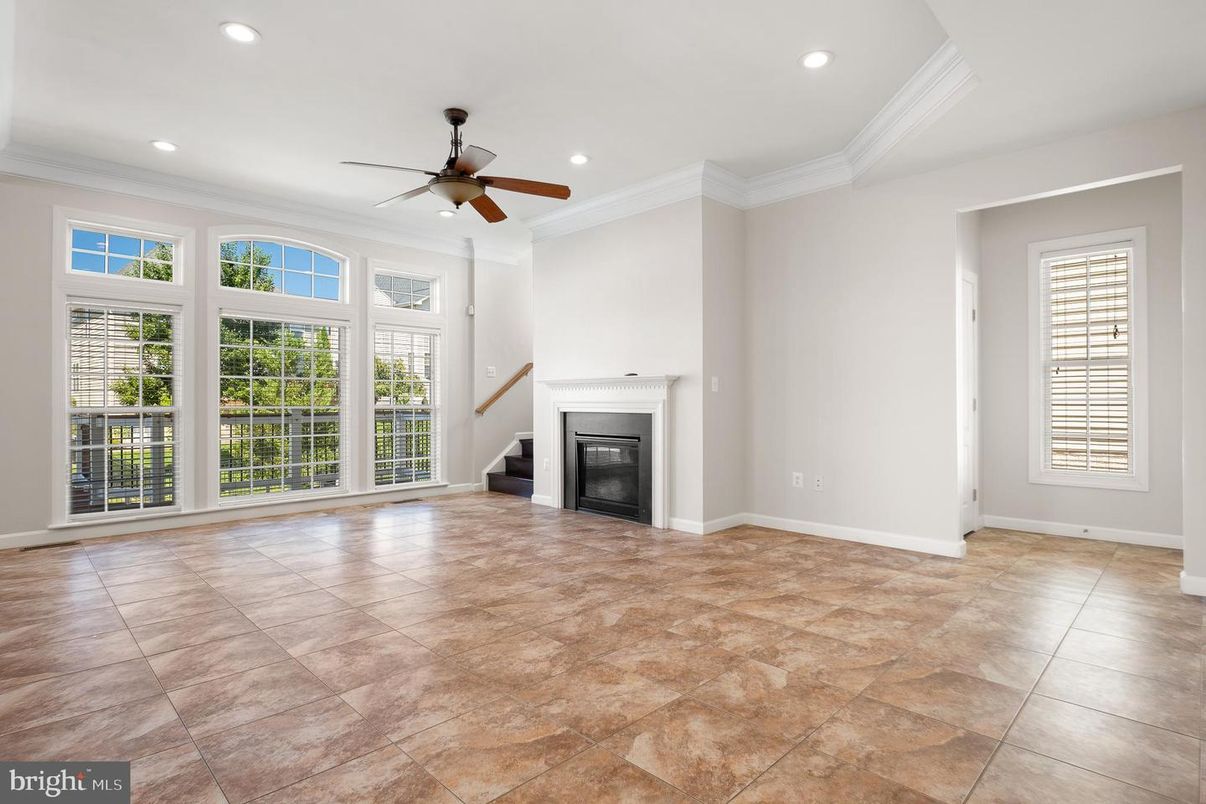 Empty room, Fireplace, Interior, Recessed Lighting