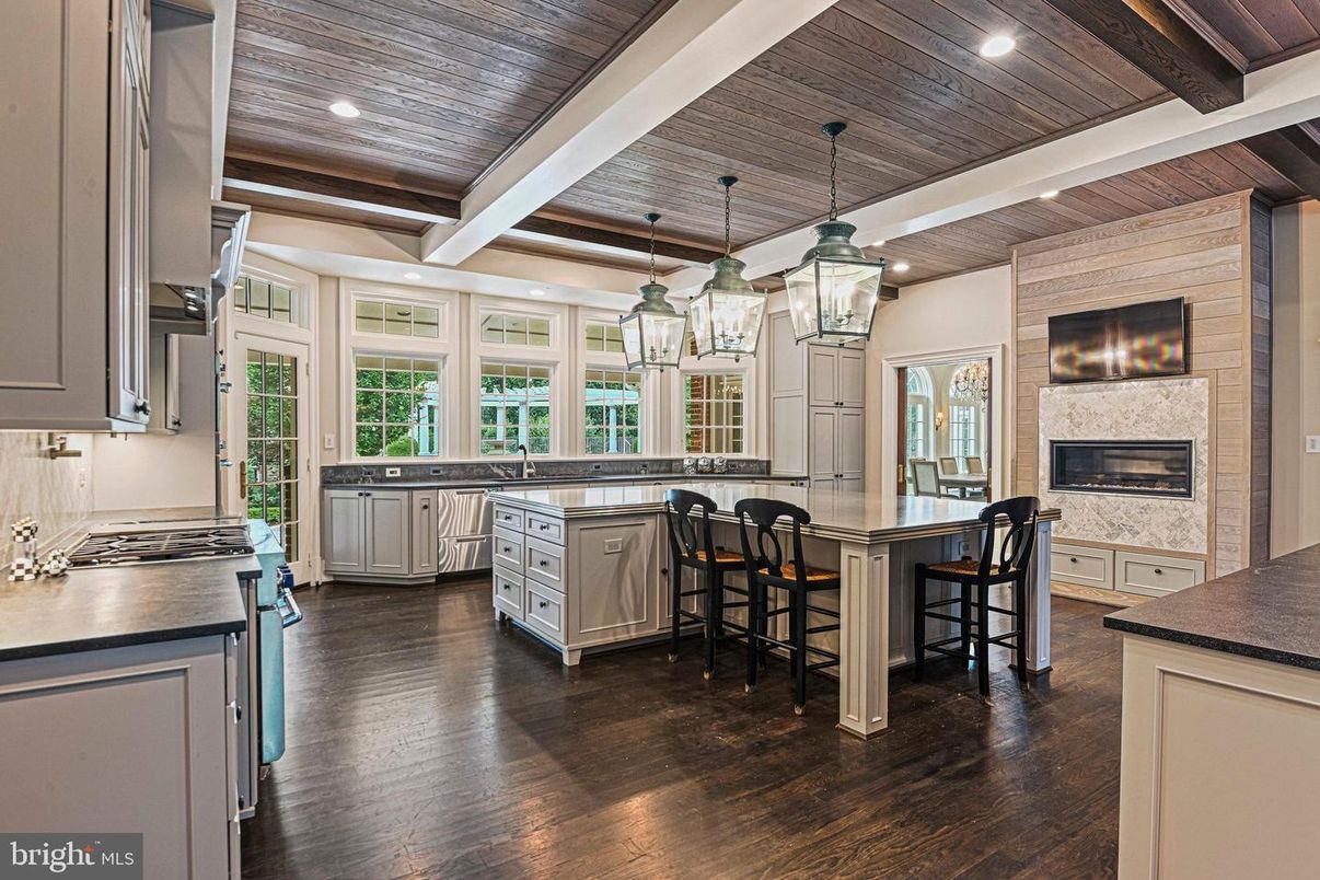 Fireplace, Interior, Kitchen, Pendant Lights, Recessed Lighting, Wooden Ceilings, Wood Texture Flooring