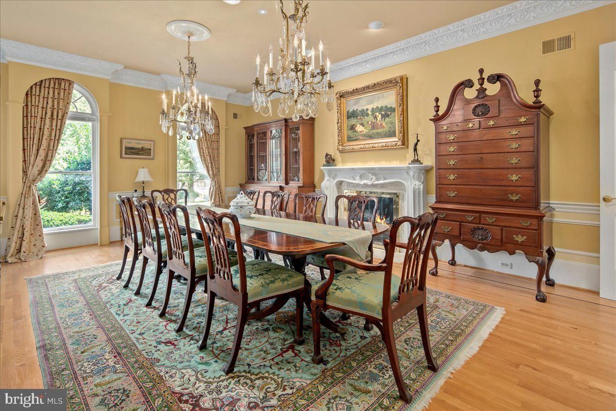 Chandelier, Dining room, Fireplace, Interior, Recessed Lighting, Wood Texture Flooring