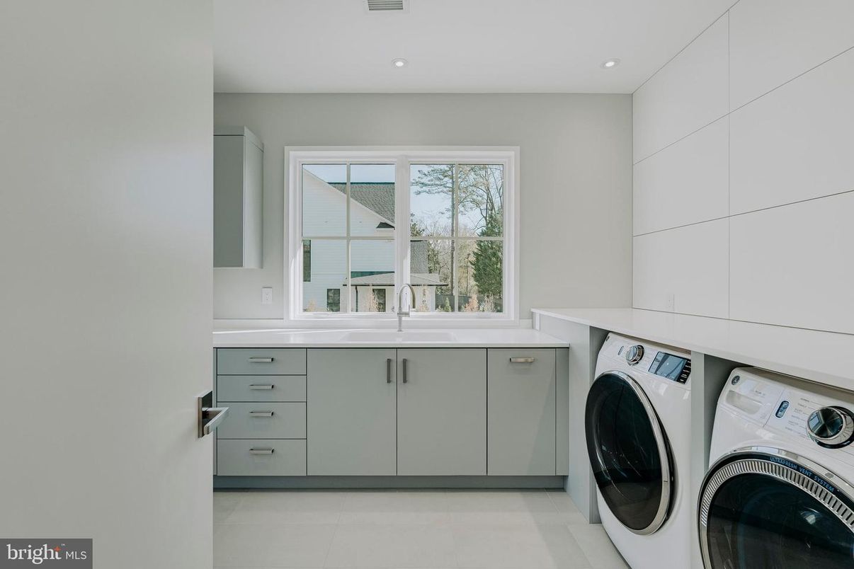 Interior, Recessed Lighting, Washer