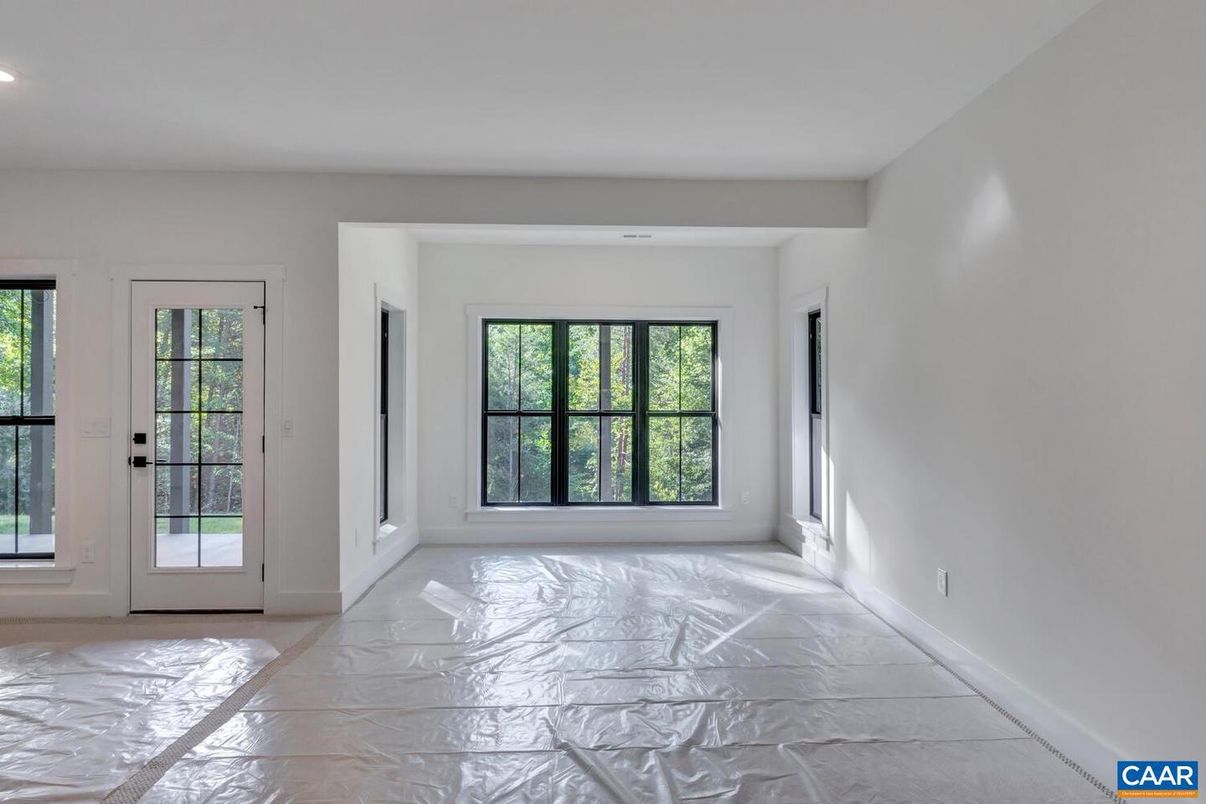 Empty room, Interior, Marble, Recessed Lighting