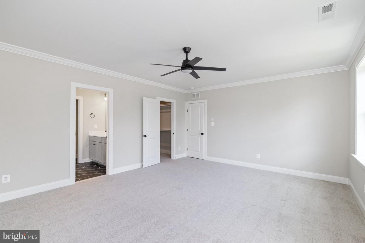Bathroom, Empty room, Interior
