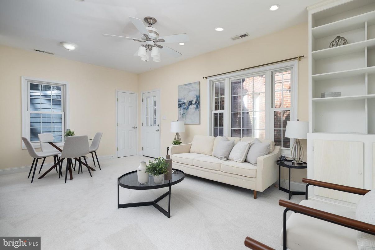 Dining room, Interior, Living room, Recessed Lighting