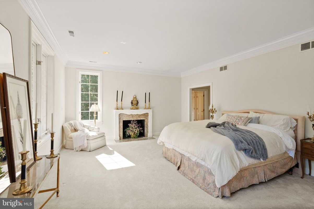 Bedroom, Fireplace, Interior, Recessed Lighting