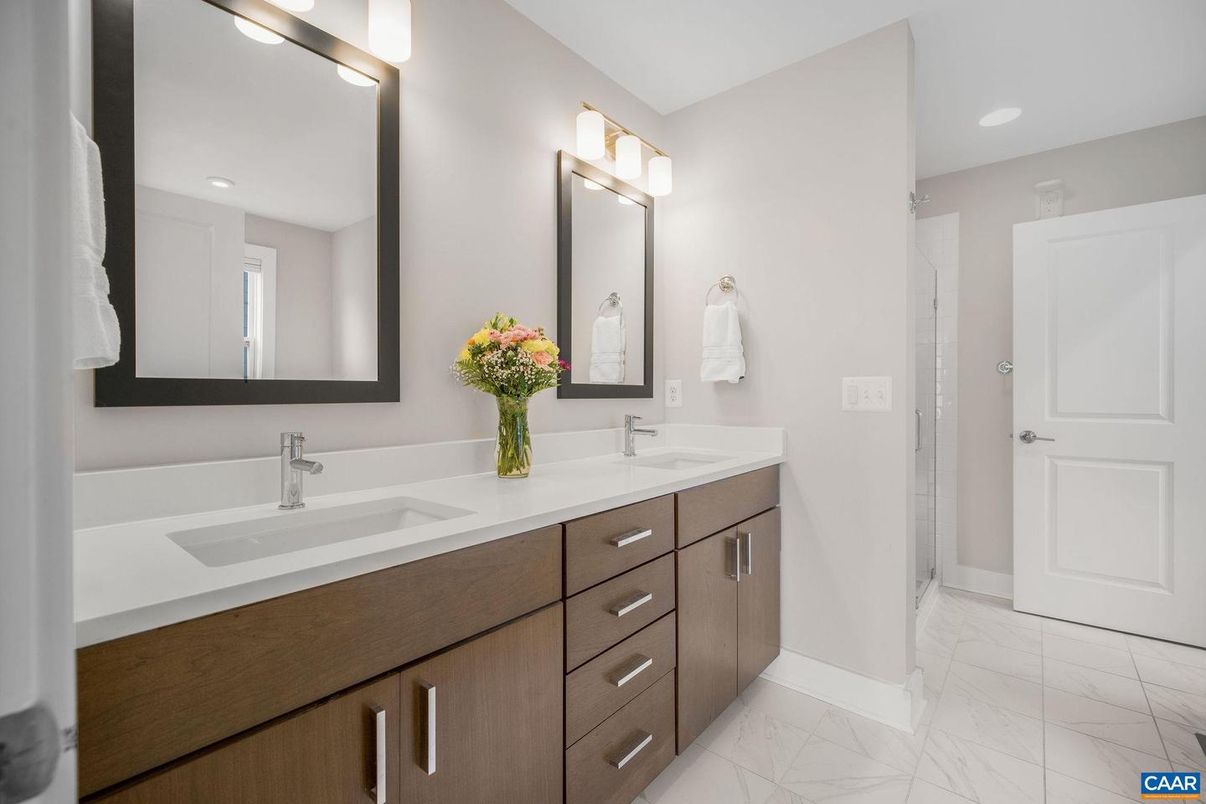 Bathroom, Dual Sink Vanities, Interior, Marble, Recessed Lighting