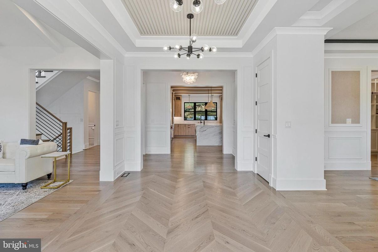 Interior, Pendant Lights, Wood Texture Flooring