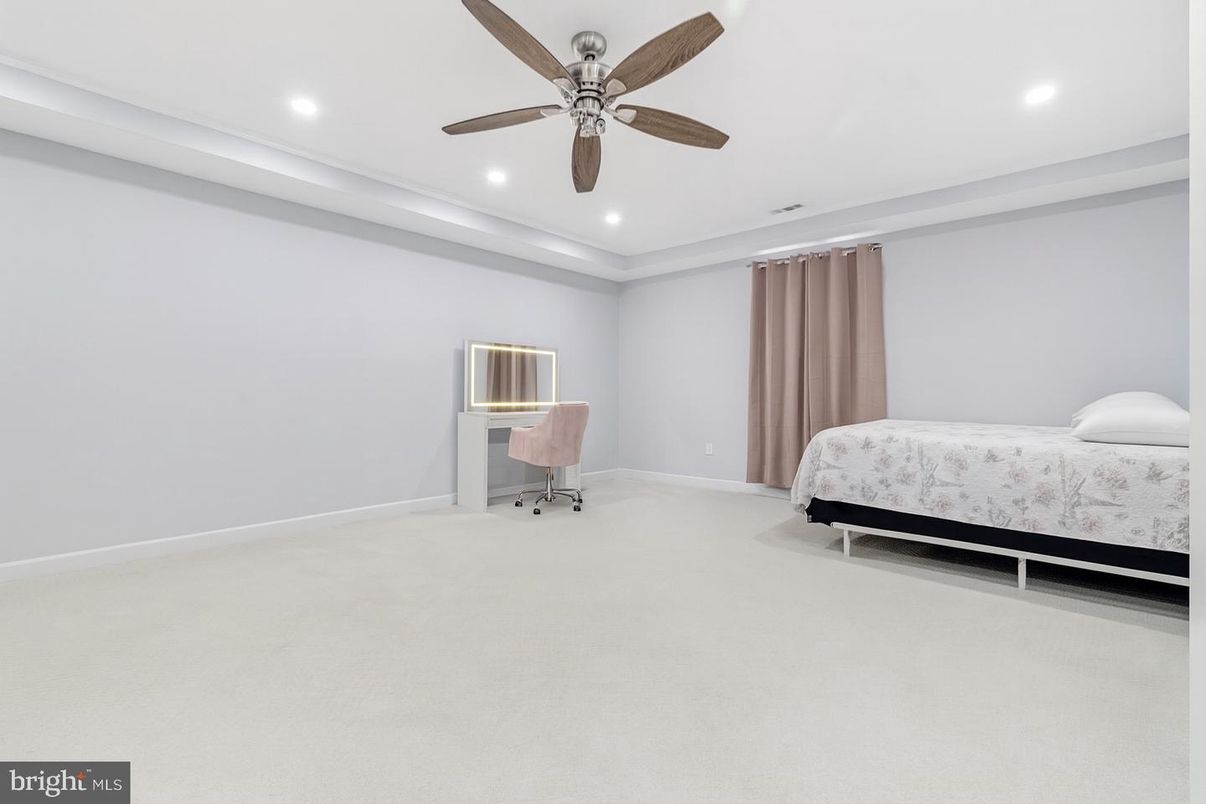 Bedroom, Home Office, Interior, Recessed Lighting