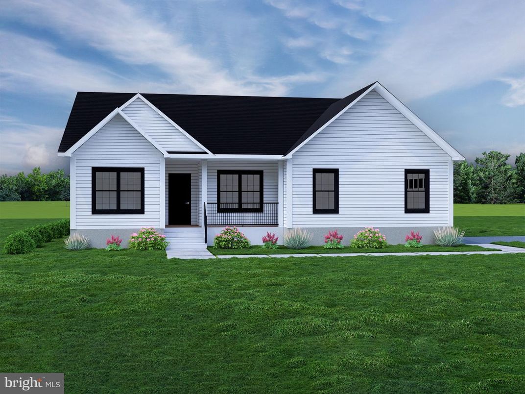 Backyard, Exterior, Facade, Farmhouse