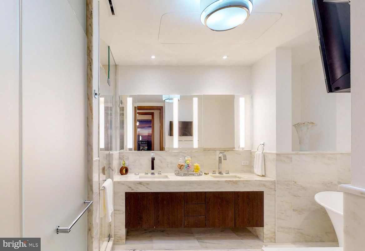 Bathroom, Interior, Marble, Recessed Lighting