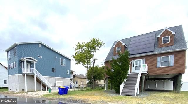 Backyard, Exterior, Solar Panels