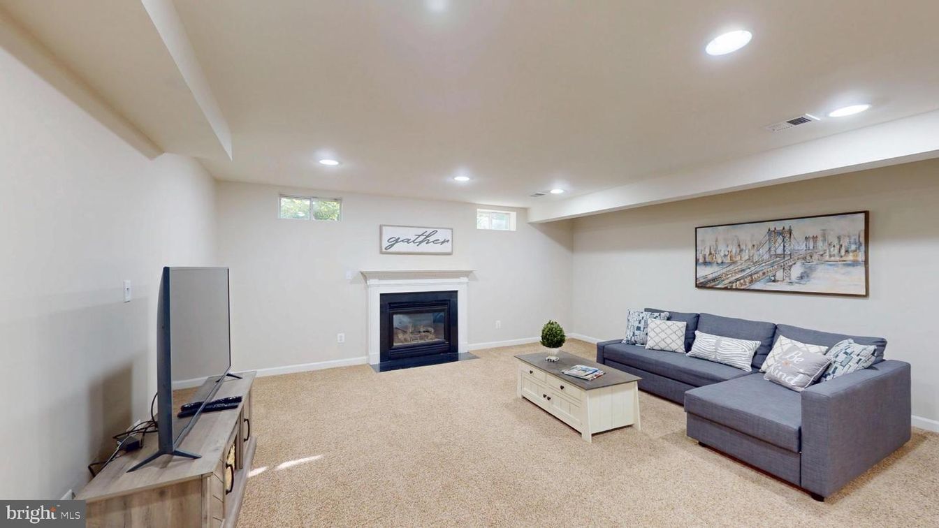 Fireplace, Interior, Living room, Recessed Lighting