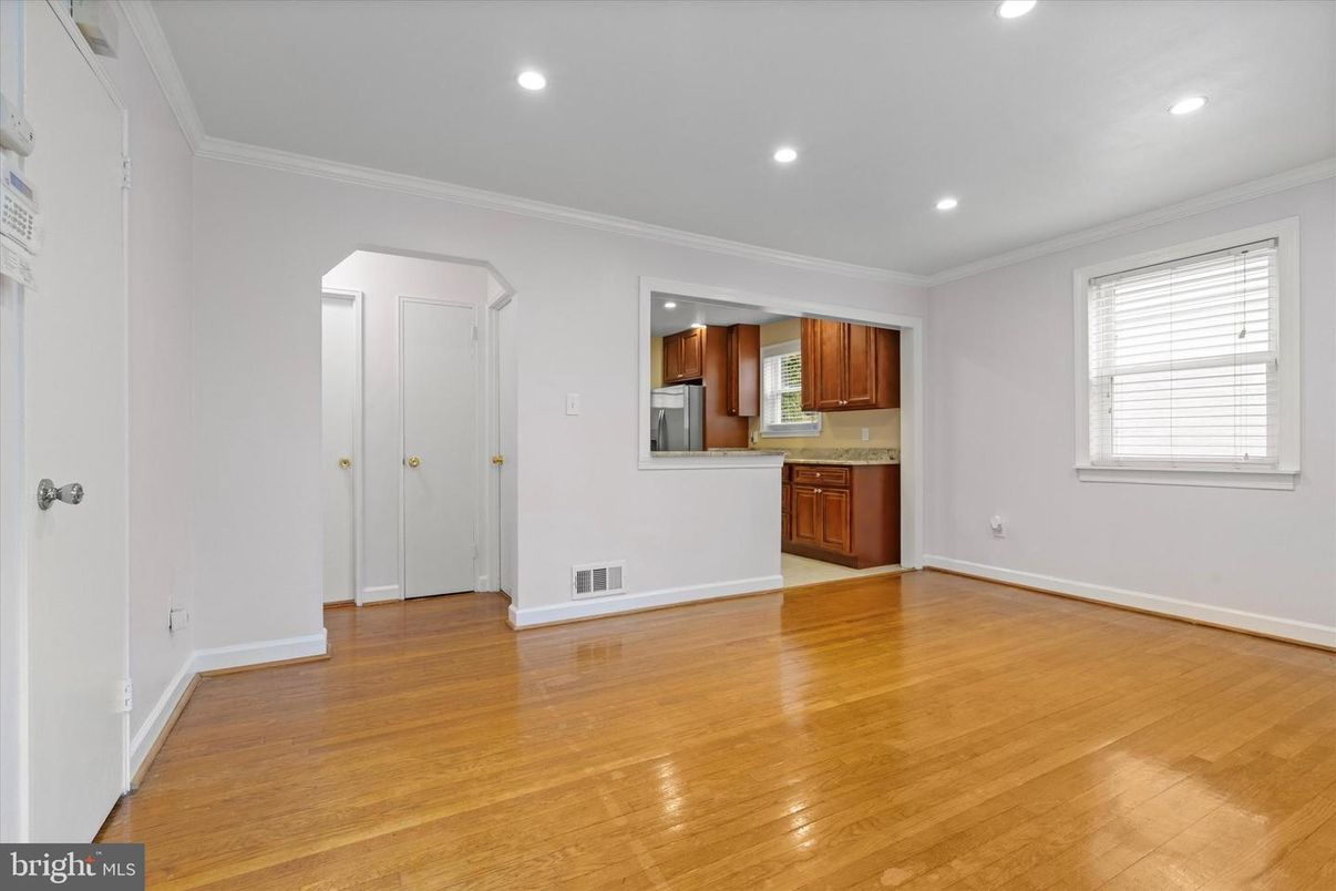 Empty room, Interior, Kitchen, Recessed Lighting, Wood Texture Flooring