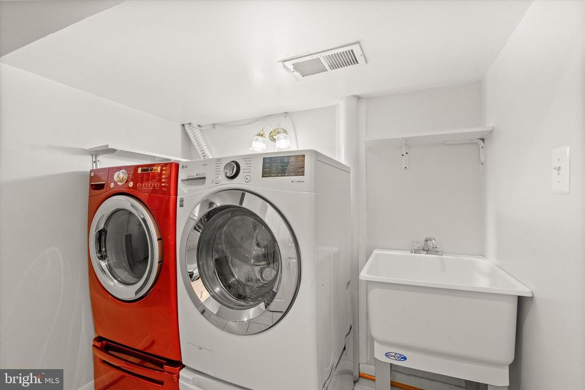 Interior, Utility Closets, Washer