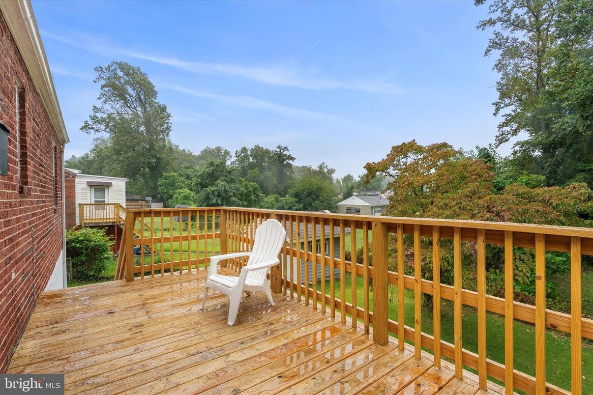 Exterior, Wood Texture Flooring