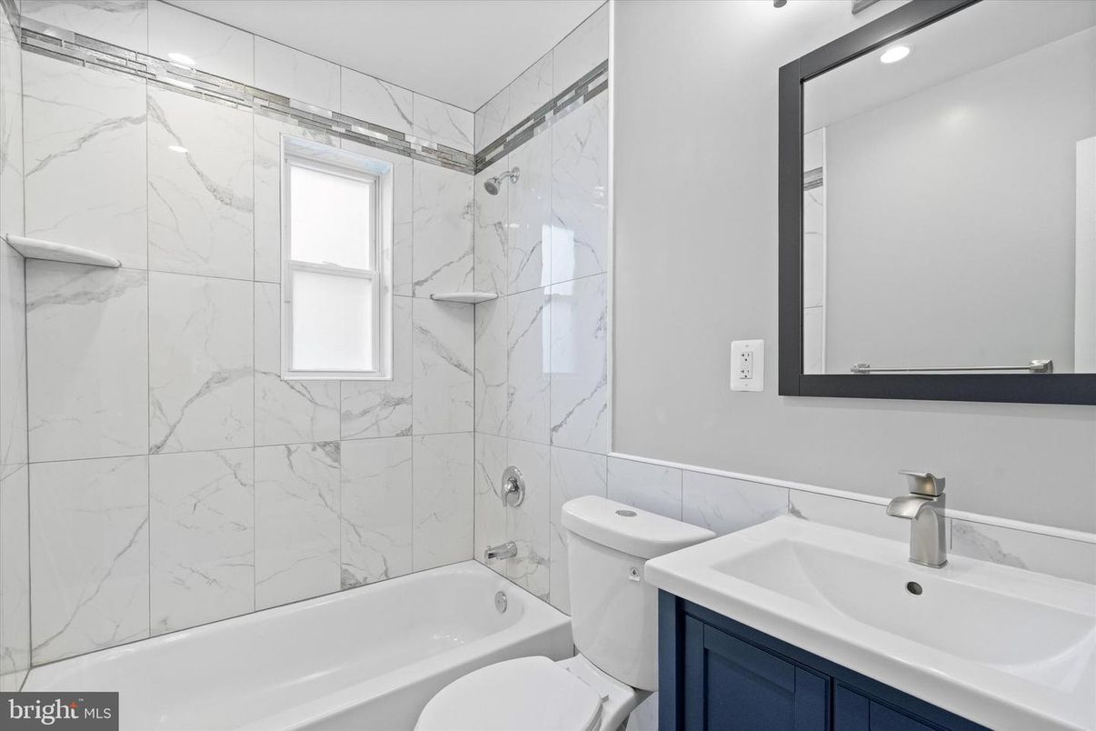 Bathroom, Interior, Marble Walls, Recessed Lighting