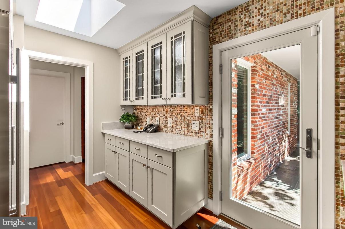 Interior, Kitchen, Stone Walls, Wood Texture Flooring