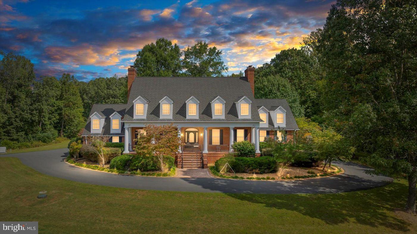 Exterior, Facade, French Provincial