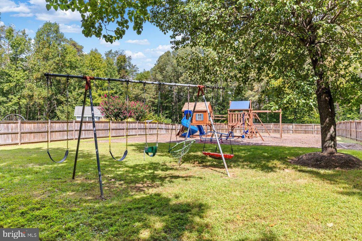 Backyard, Exterior, Playground
