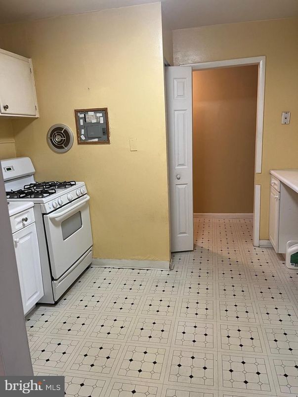 Interior, Kitchen, Washer