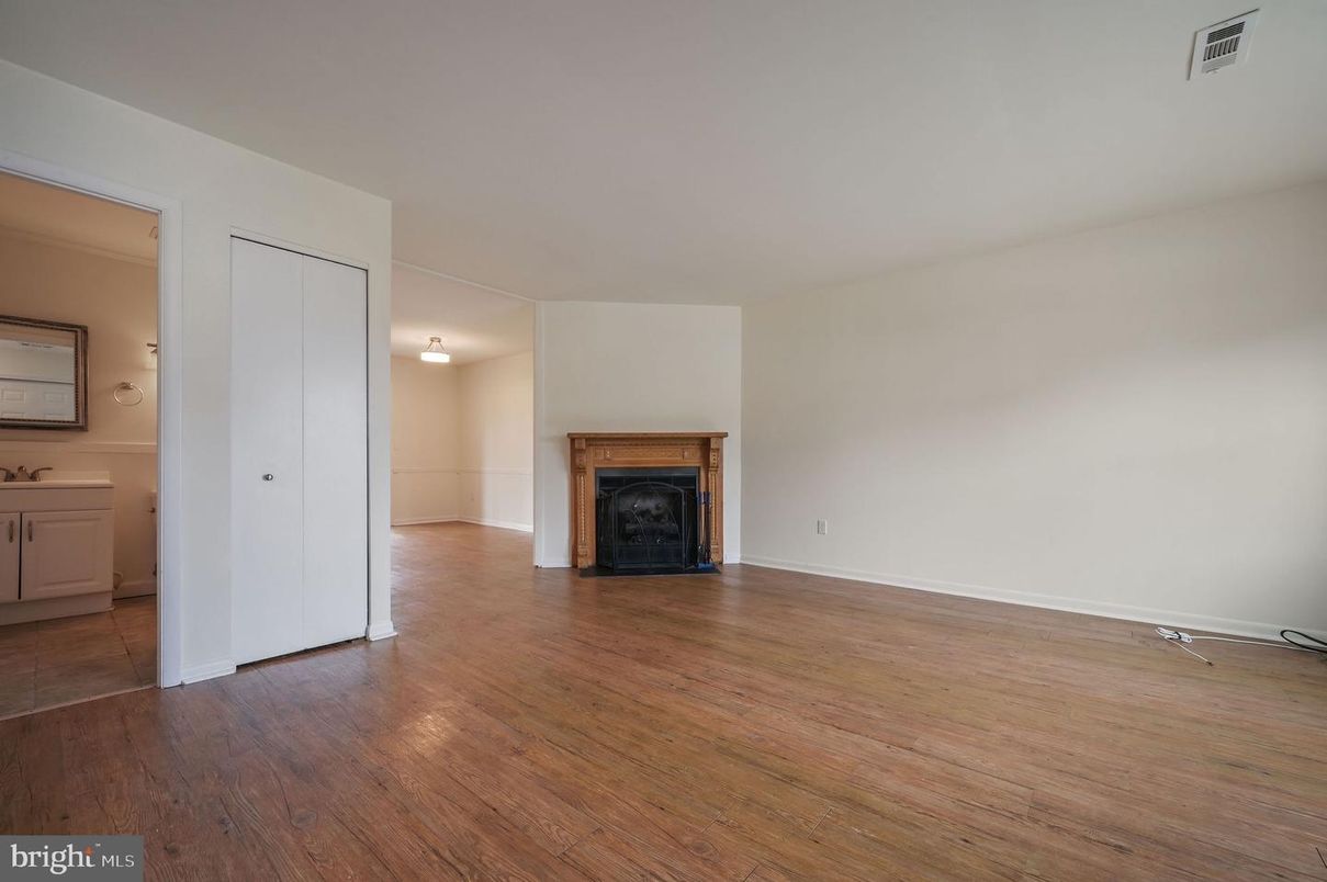 Empty room, Fireplace, Interior, Wood Texture Flooring