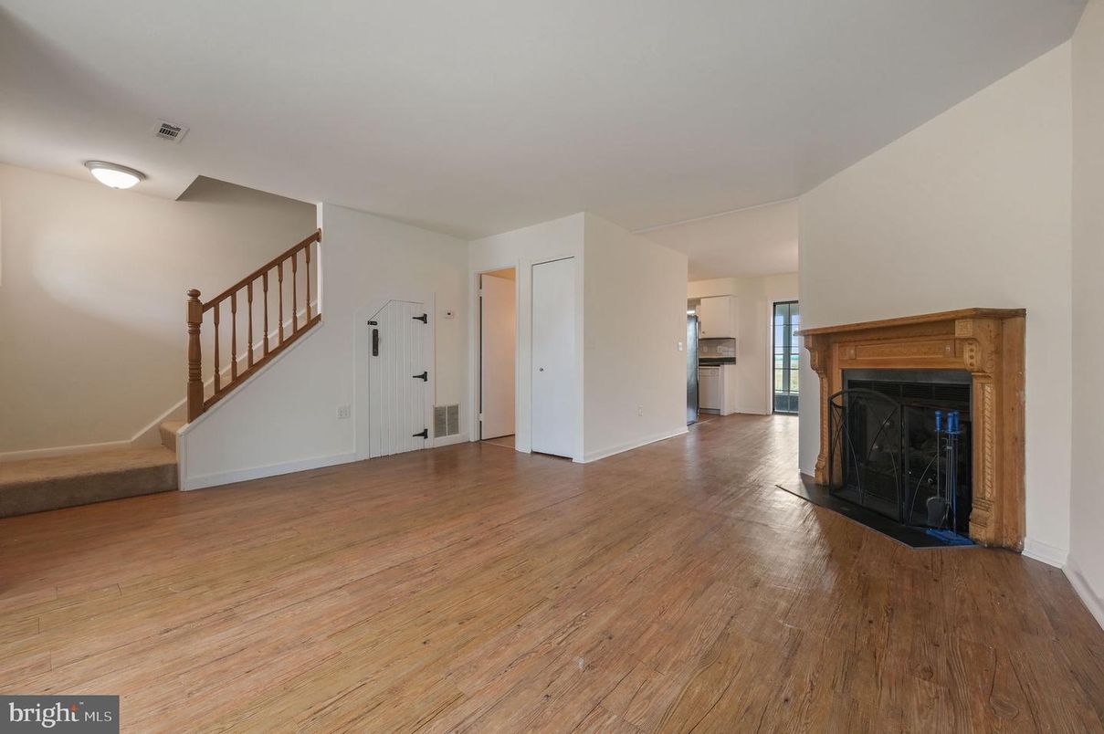 Empty room, Fireplace, Interior, Wood Texture Flooring