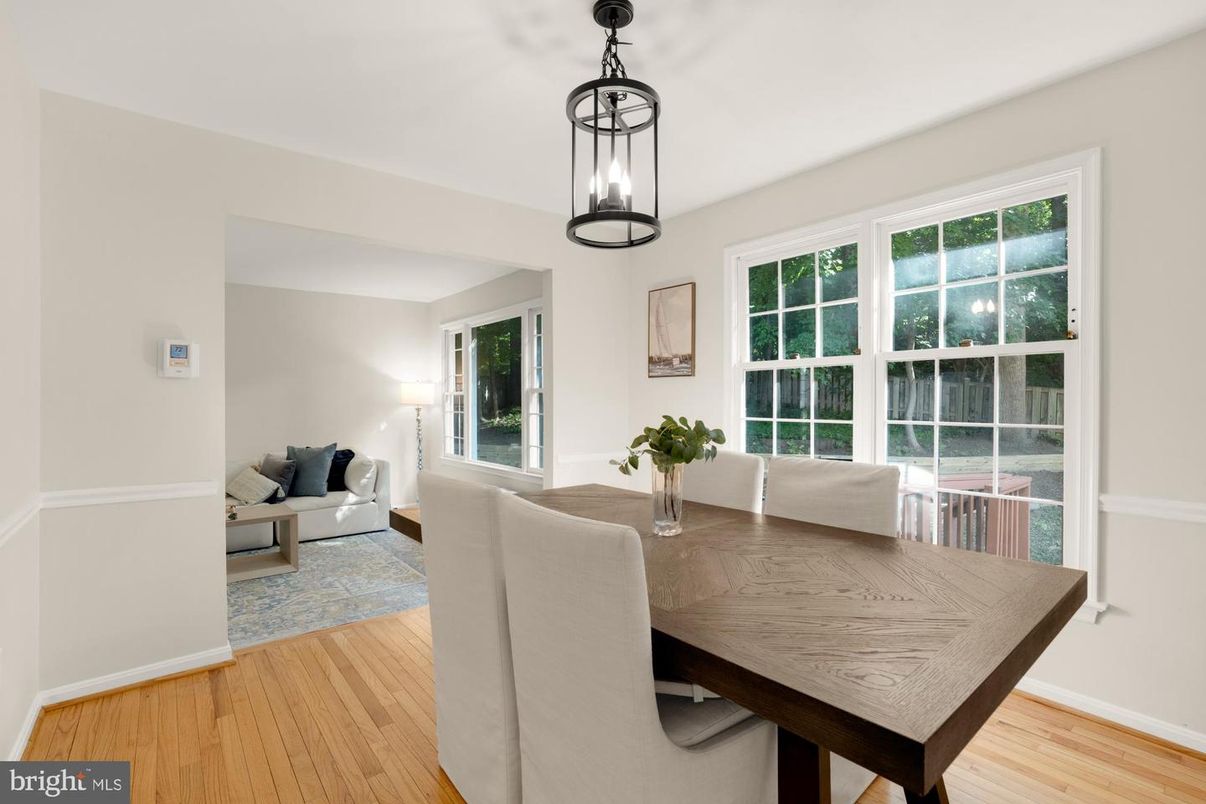 Dining room, Interior, Living room, Pendant Lights, Wood Texture Flooring