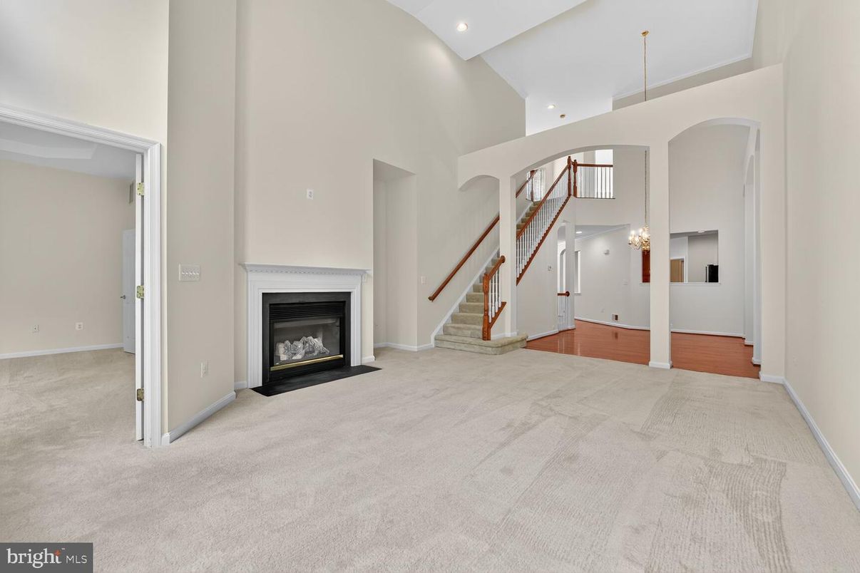 Fireplace, Interior, Recessed Lighting