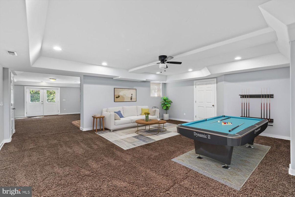 Billiard Table, Game Room, Interior, Living room, Recessed Lighting
