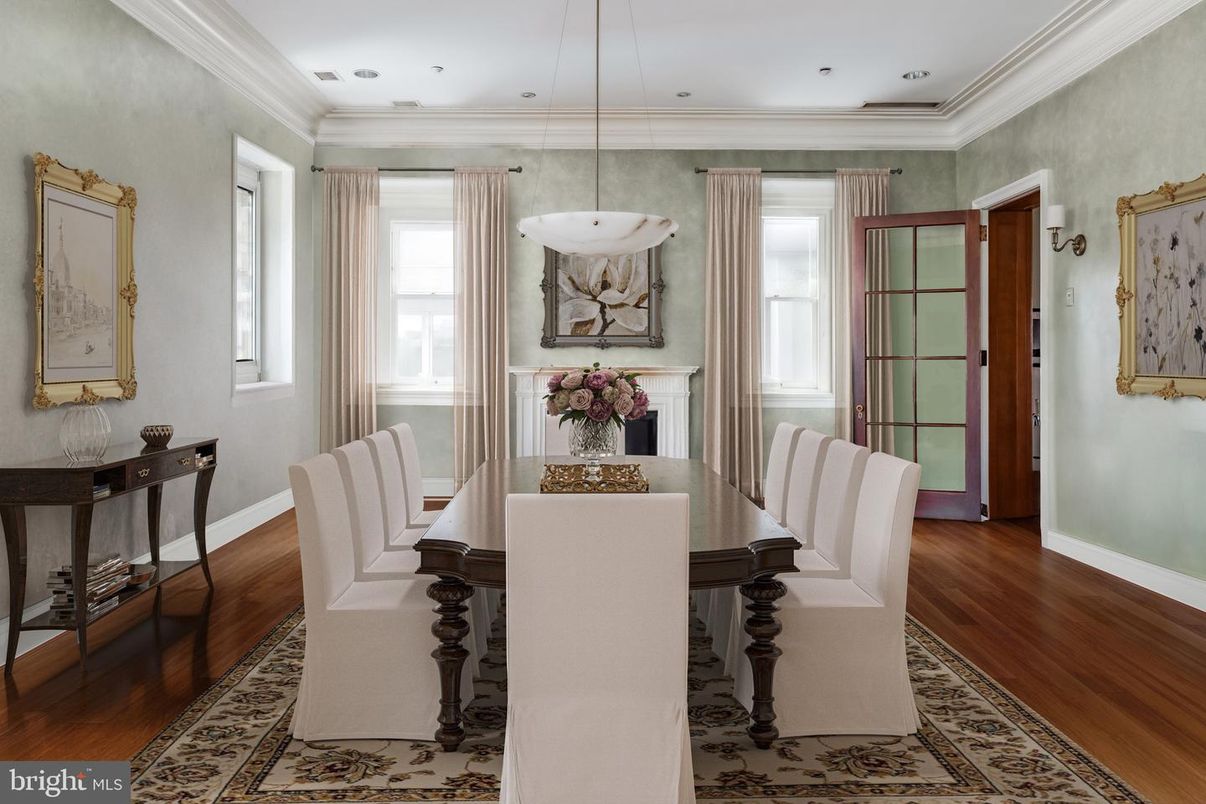 Dining room, Interior, Pendant Lights, Recessed Lighting, Wood Texture Flooring
